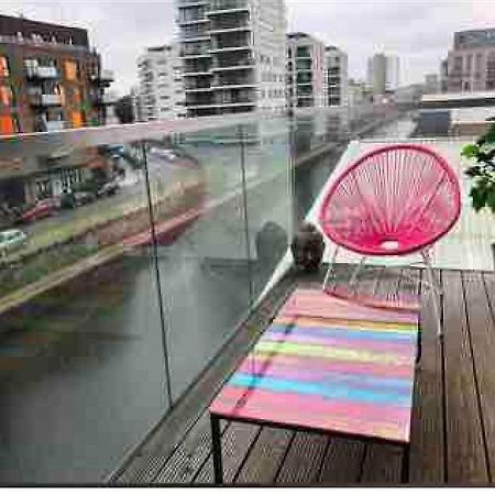 Lovely 2Br Apartment W/ City View 런던 외부 사진
